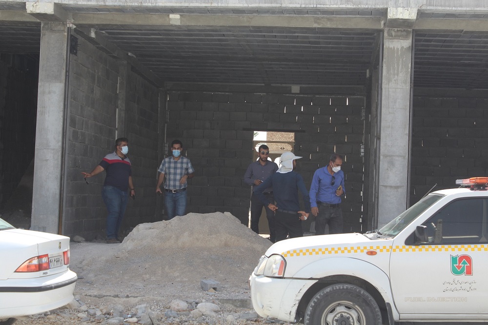 بازدید هیئت نظارت عالیه اداره کل راه و شهرسازی از ساختمان های در دست اقدام عمادشهر