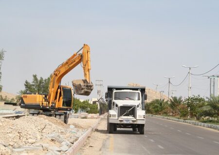 گزارش تصویری / ادامه عملیات بهسازی ورودی بوستان ملت (پارک شهر) لار
