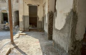 گزارش تصویری / ادامه عملیات تعمیر و مرمت خانه تاریخی محمودی شهر لار