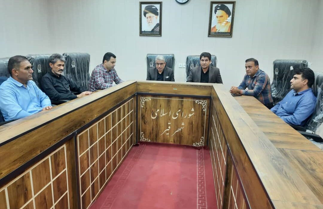 جلسه انتخاب هیئت رئیسه سال دوم از دوره ششم شورای اسلامی شهر قیر برگزارشد.