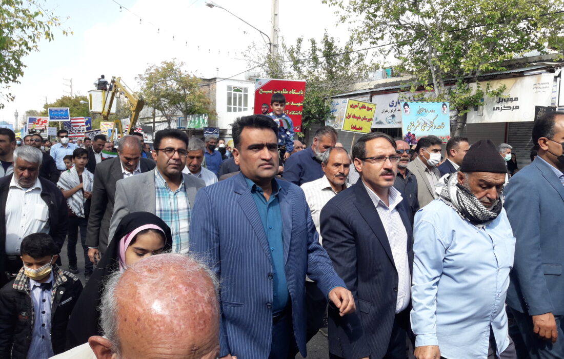 برگزاری مراسم با شکوه راهپیمایی ۱۳ آبان در استهبان
