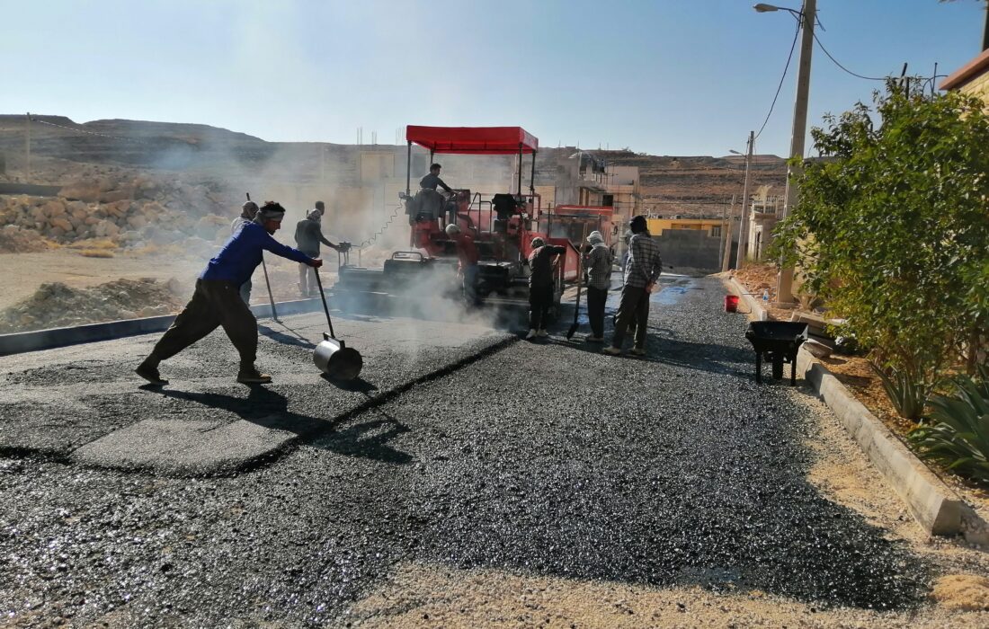 اتمام عملیات لبه گذاری، زیرسازی و آسفالت خیابان نیلوفر محله جمال آباد شهر خور