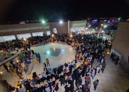 ویژه برنامه «روز لطیفی» در جشنواره بومی محلی نان چرخوی برگزار شد