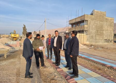 بازدید شهردار از روند اجرای پروژه احداث بوستان غدیر در شهرک امام سجاد «ع» در استهبان