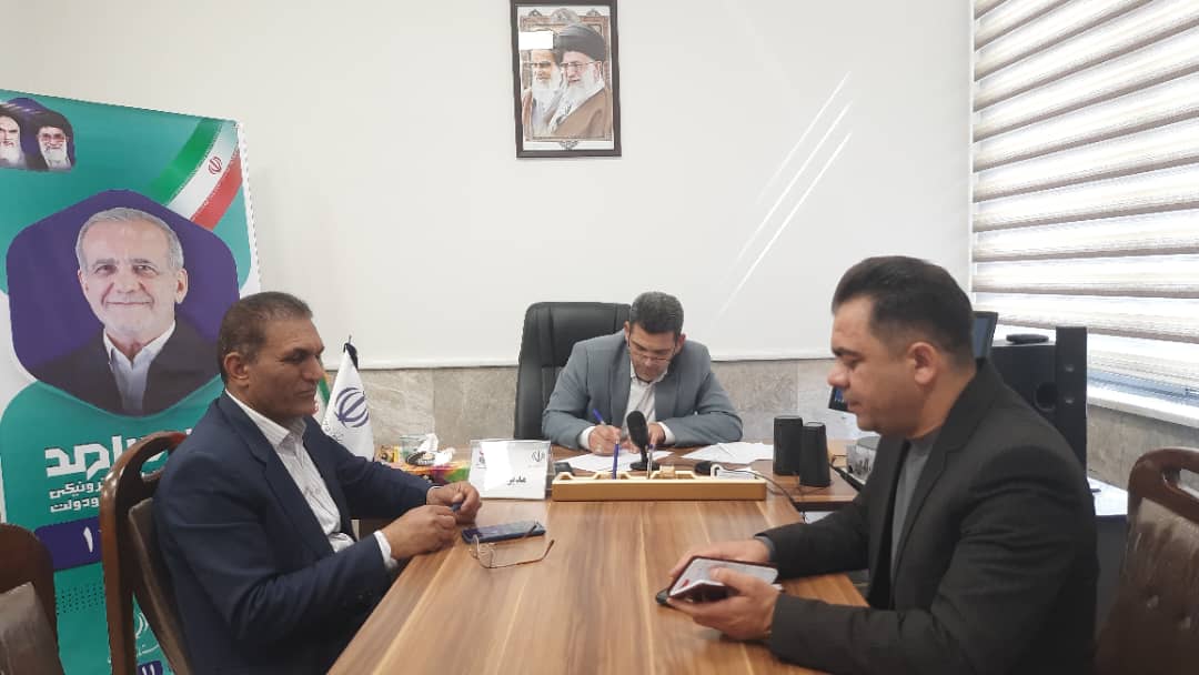 *پاسخگویی فرماندار، مدیریت آموزش و پرورش شهرستان قیروکارزین و شهردار قیر در مرکز سامد استان فارس