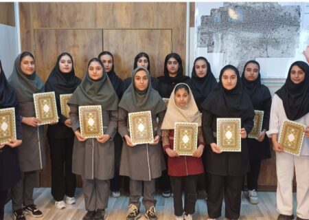 شهرداری لطیفی/تقدیر شهردار لطیفی از جمعی از دختران قهرمان ورزشکار این شهر به مناسبت روز دختر