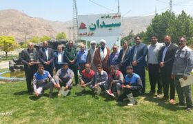 قدردانی از زحمات کارگران شهرداری سیدان توسط شهردار