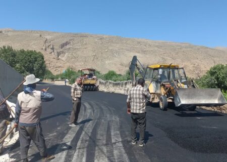 اجرای آسفالت خیابان تختی،خیابان شهید  صادق زارع و… توسط شهرداری سیدان