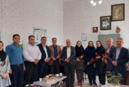 حضور دکتر زارع؛ شهردار و جمعی از کارکنان شهرداری اقلید در جمع معلمان پرتلاش مدرسه نواندیشان و تبریک ۱۲ اردیبهشت ماه روز معلم و تجلیل از زحمات آنان