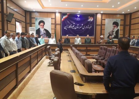 *جلسه ستاد ارتحال امام خمینی (ره) در محل فرمانداری شهرستان قیروکارزین برگزار شد