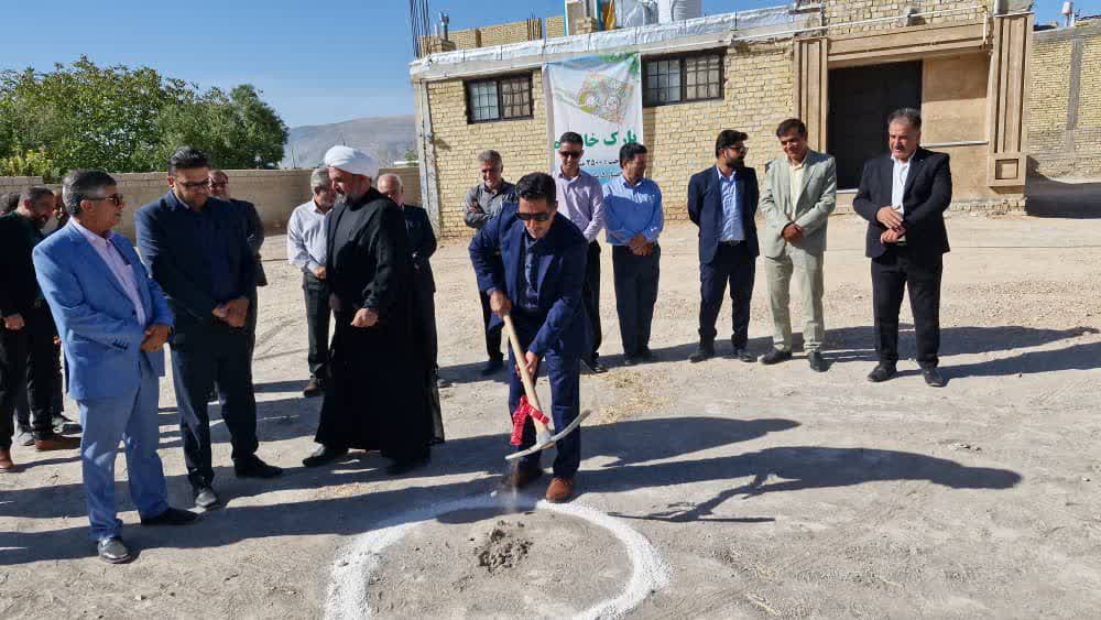 کلنگ زنی پارک خانواده توسط شهرداری در  شهر سیدان