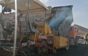 خیابان‌های شهرک ولایت قیرپاشی و آسفالت شد