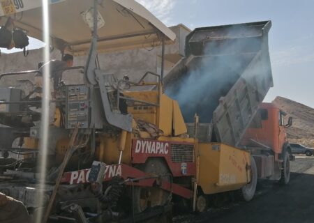 خیابان‌های شهرک ولایت قیرپاشی و آسفالت شد