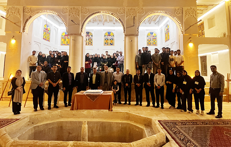 گرامیداشت روز جهانی شهرسازی در لارستان با محوریت میراث تاریخی و آموزش میدانی