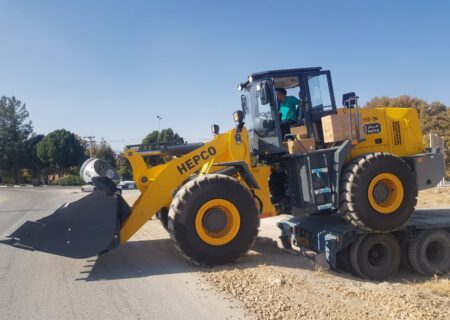 خرید یکدستگاه لودر و کامیون کمپرسی توسط شهرداری