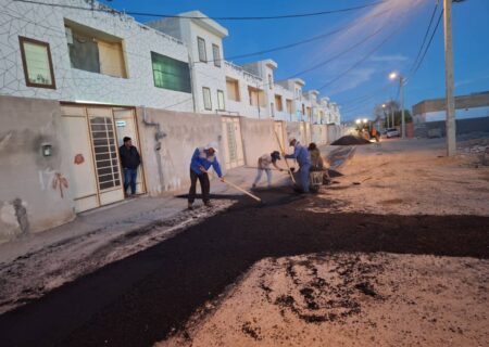 شهرداری جویم/قیرپاشی و آسفالت مسیرهای حفاری شرکت گاز/۱۵ دیماه ۱۴۰۴