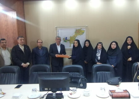 تقدیر اداره کتابخانه‌های لارستان از همکاری‌های فرهنگی شهرداری لار