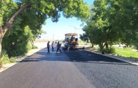 شهرداری جویم/اجرای آسفالت ورودی گلزار شهدا/اسفندماه ۱۴۰۴