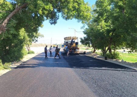 شهرداری جویم/اجرای آسفالت ورودی گلزار شهدا/اسفندماه ۱۴۰۴