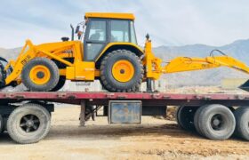 تجهیز ناوگان حمل نقل شهرداری خومه زار به یک دستگاه بیل بکهو