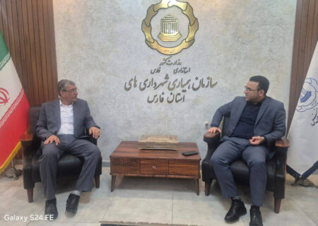 پیگیری مطالبات توسعه‌ای لار در دیدار شهردار با معاون سازمان همیاری‌های فارس